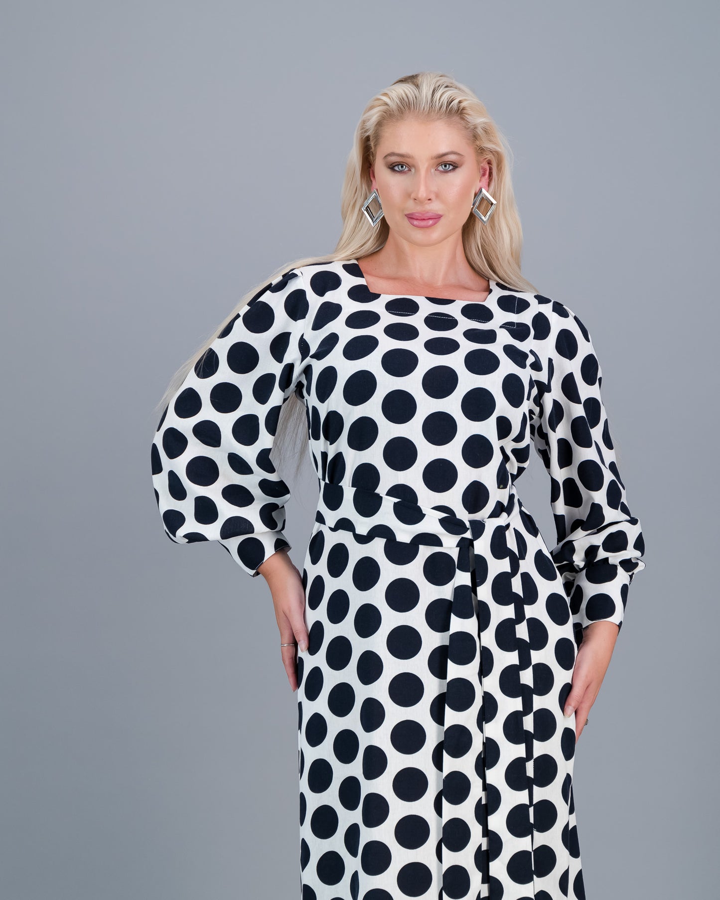 SAMANTHA LS-  dark navy and white